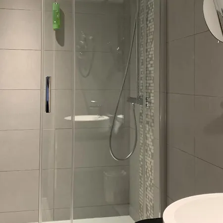 Timhotel Odessa Montparnasse Parigi